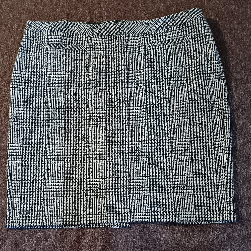 Talbot's Herringbone Plaid Mini Skirt with back zipper